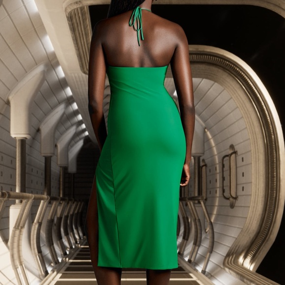 Oh Polly Cut Out Midi Dress in Green - Picture 2 of 7